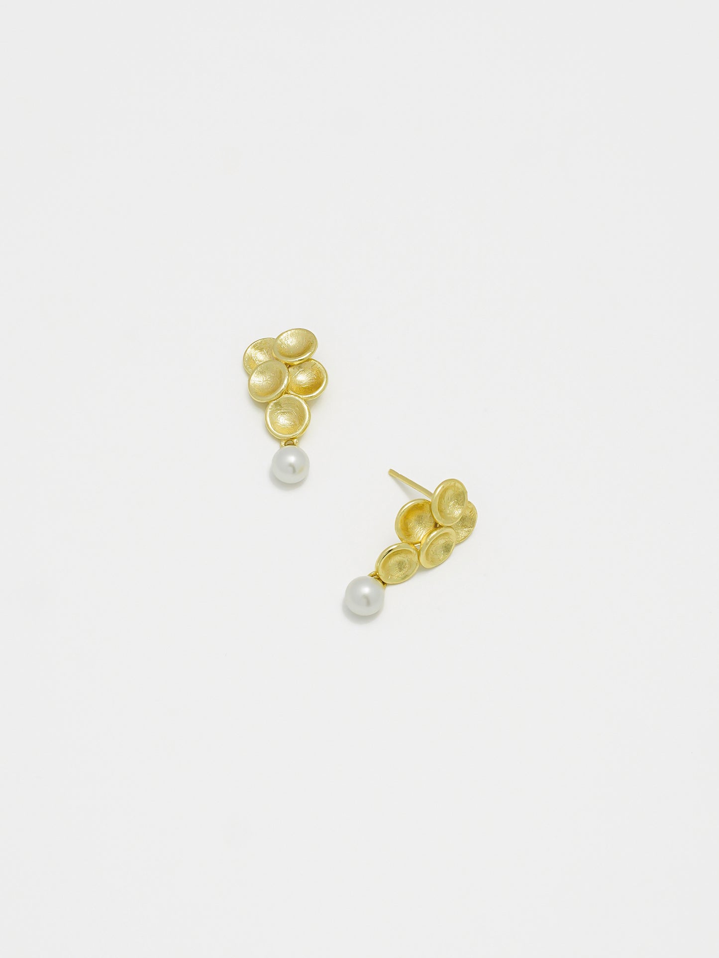 18KGP・ブドウピアス