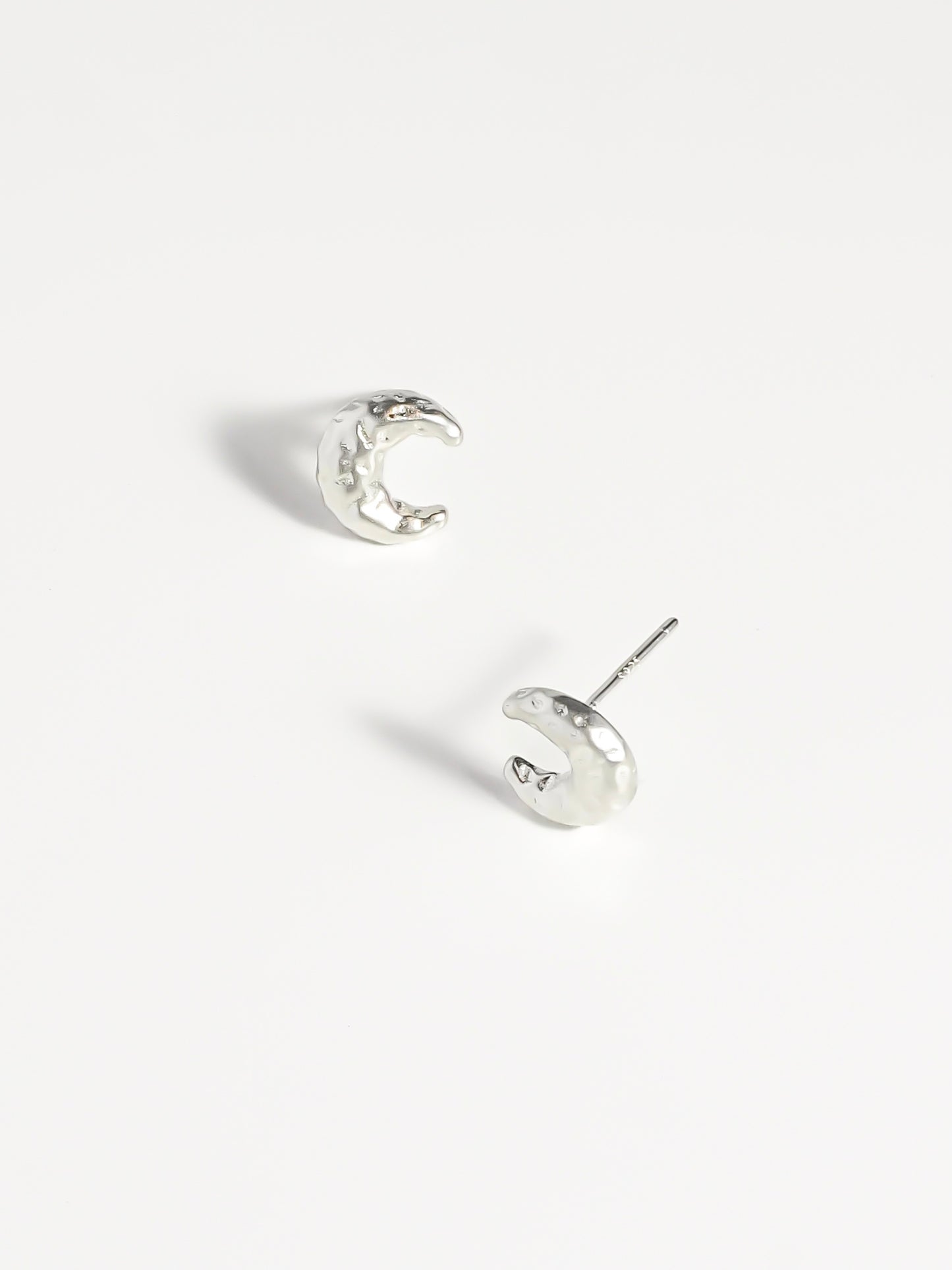 シルバー・ムーンピアス