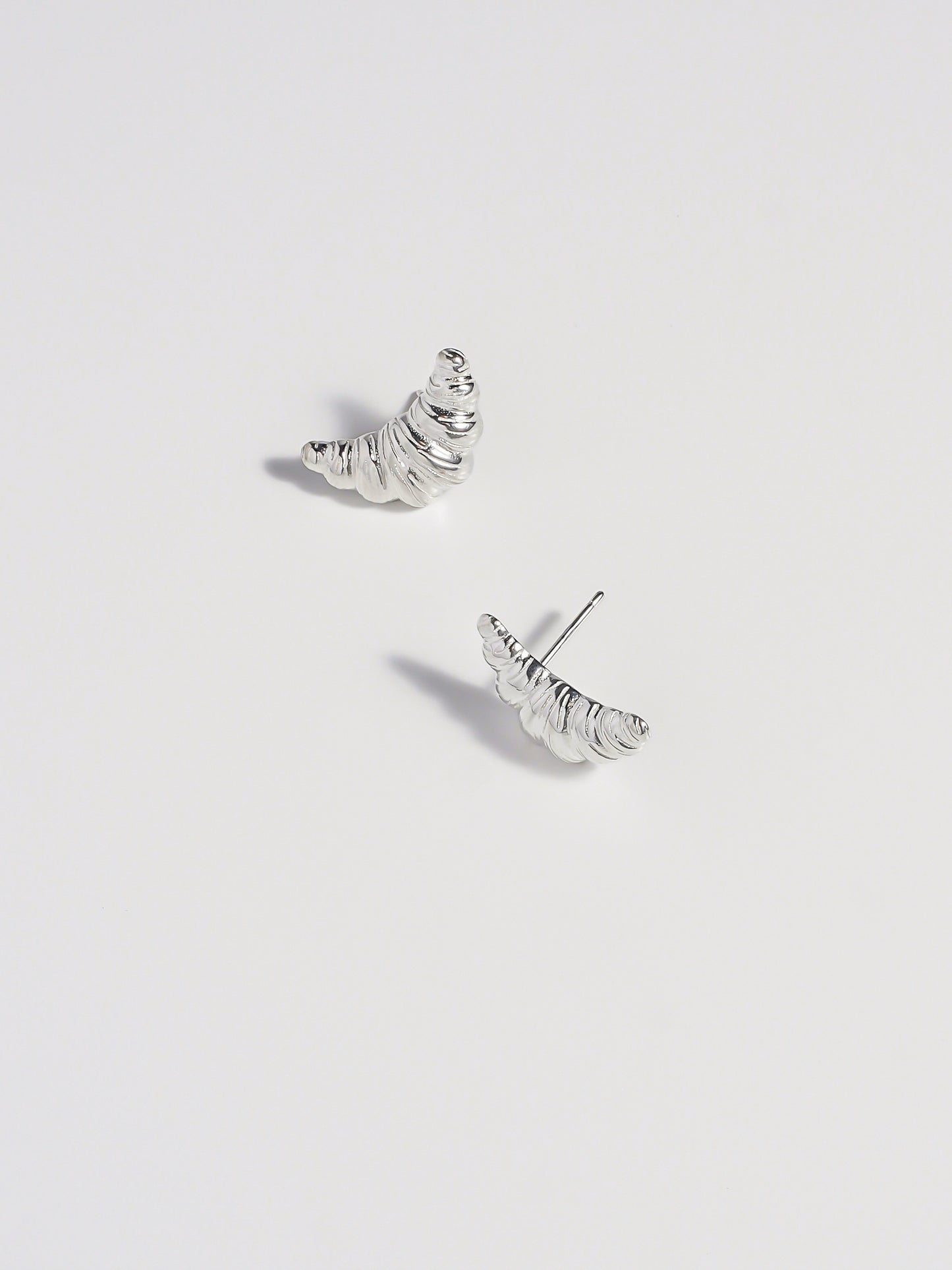 シルバー・クロワッサンピアス